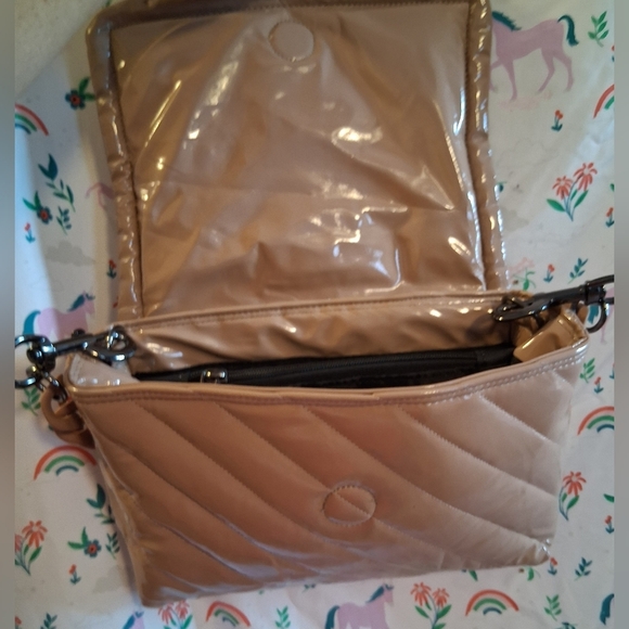NWOT Think Royln Bar Bar Cream Vegan Patent Neutral Casual Boho Purse Bag - Picture 9 of 13